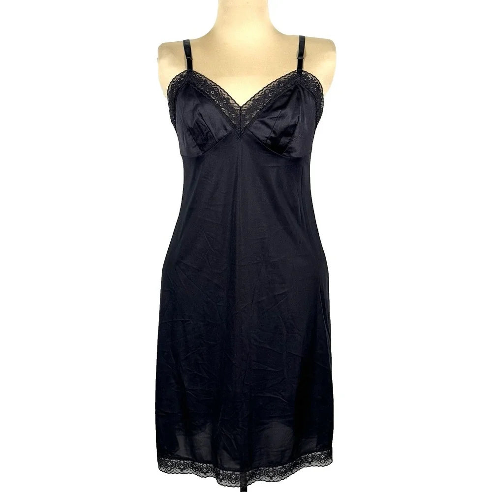 Vtg Vanity Fair Black Full Slip‎ Size S/M Dark Romance Nylon Lace Empire Waist
